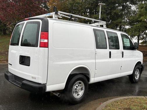 2025 Chevrolet Express 2500 Work Van