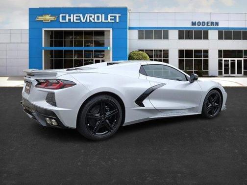 2026 Chevrolet Corvette Stingray w/2LT