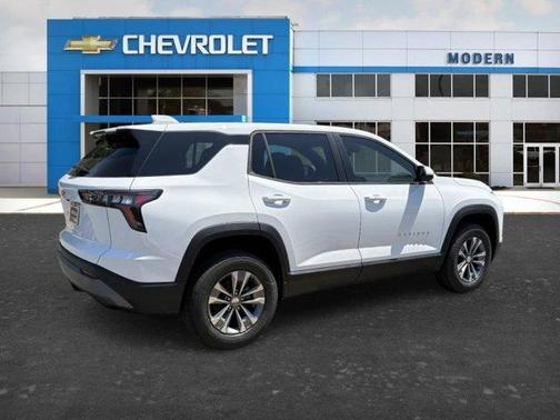 White 2026 Chevrolet Equinox LT