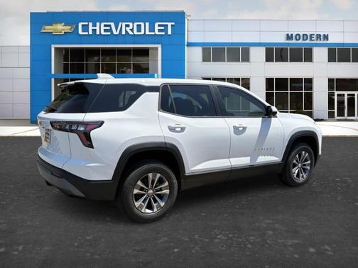 White 2026 Chevrolet Equinox LT