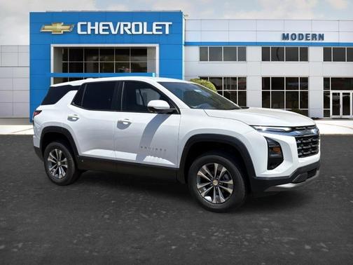 White 2026 Chevrolet Equinox LT