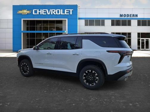 White 2026 Chevrolet Traverse Z71