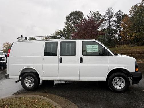 2025 Chevrolet Express 2500 Work Van