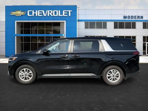 2023 Kia Carnival LX
