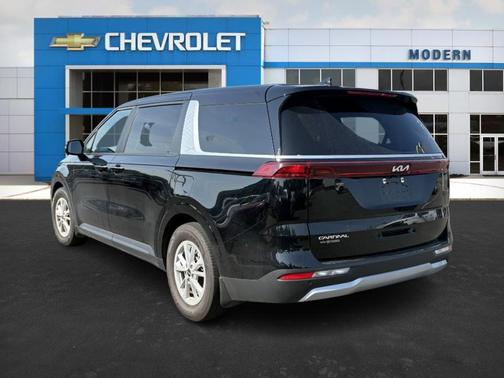 2023 Kia Carnival LX