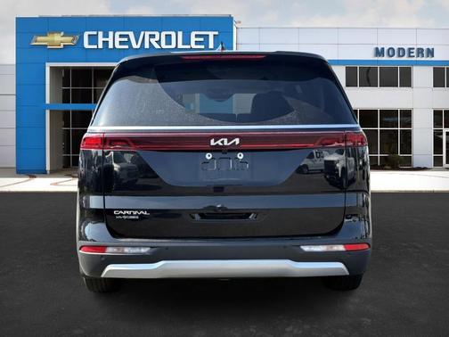 2023 Kia Carnival LX