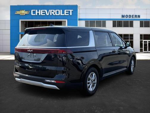 2023 Kia Carnival LX