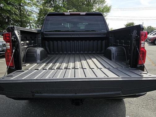 Black 2026 Chevrolet Silverado 1500 Custom