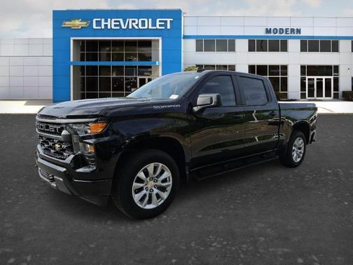 Black 2026 Chevrolet Silverado 1500 Custom