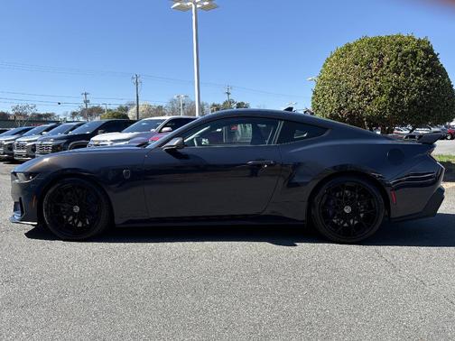 2024 Ford Mustang Dark Horse