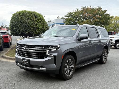 2022 Chevrolet Suburban LT
