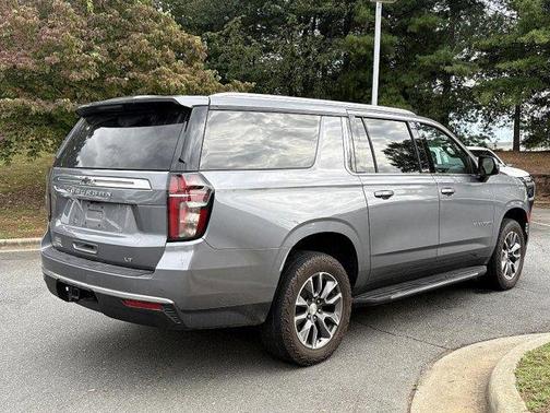 2022 Chevrolet Suburban LT