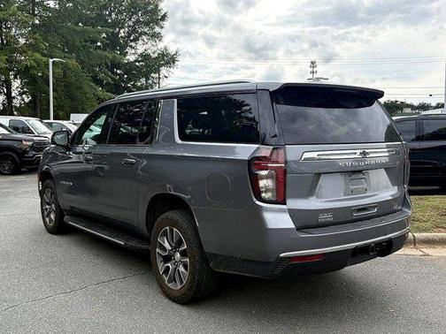 2022 Chevrolet Suburban LT