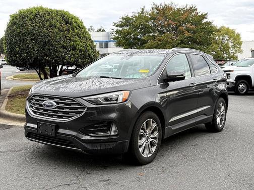 2020 Ford Edge Titanium