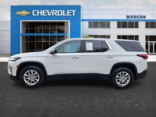 White 2023 Chevrolet Traverse LS