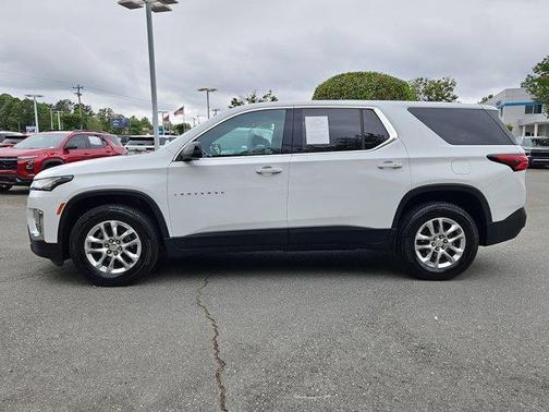 White 2023 Chevrolet Traverse LS