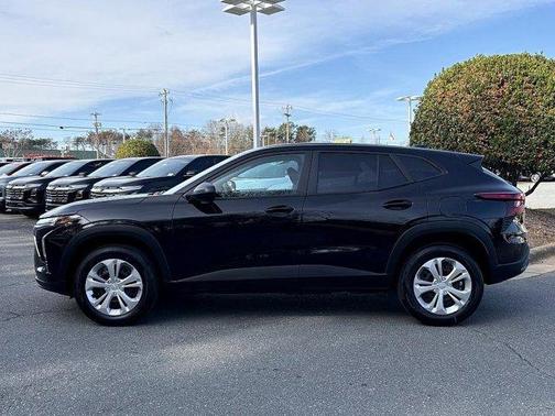 2025 Chevrolet Trax LS