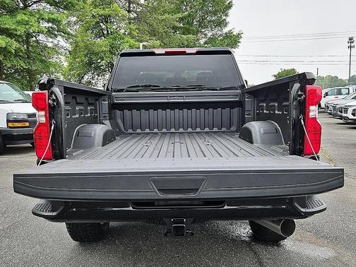 Black 2026 Chevrolet Silverado 2500 Custom