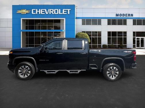 2024 Chevrolet Silverado 2500 Custom
