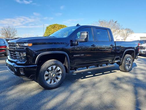 2026 Chevrolet Silverado 2500 Custom