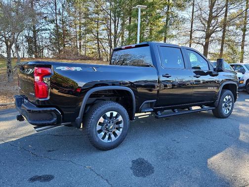 2026 Chevrolet Silverado 2500 Custom