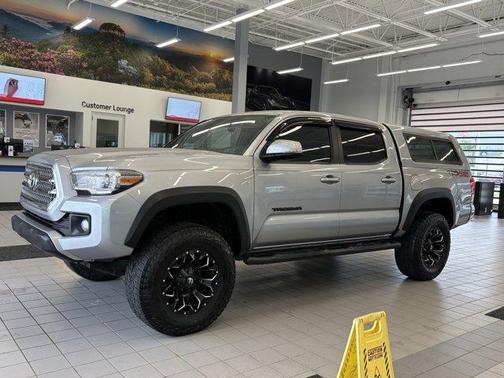 Silver 2017 Toyota Tacoma SR5