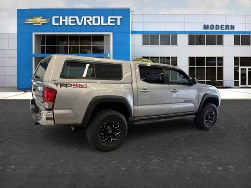 Silver 2017 Toyota Tacoma SR5