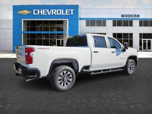 White 2026 Chevrolet Silverado 2500 Custom