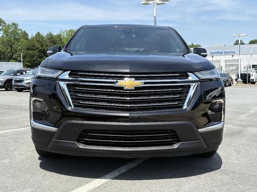 Black 2023 Chevrolet Traverse LT Leather