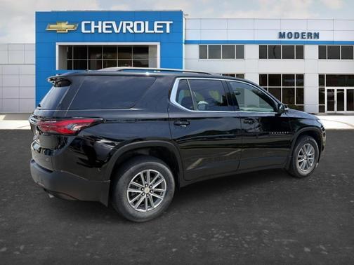 Black 2023 Chevrolet Traverse LT Leather