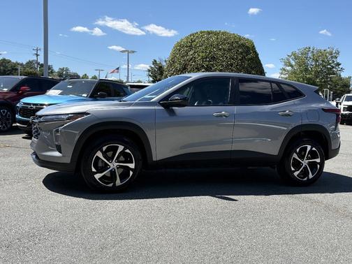 Gray 2025 Chevrolet Trax 1RS