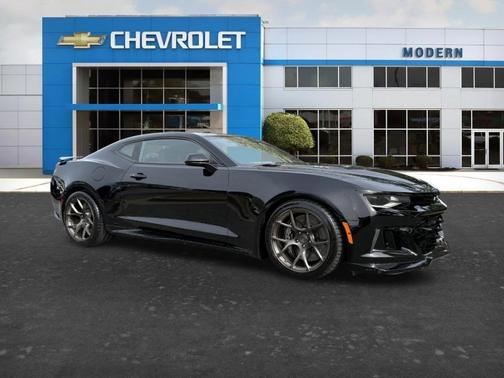 Black 2018 Chevrolet Camaro ZL1