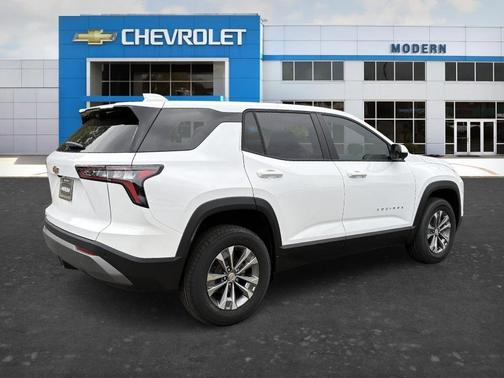 White 2026 Chevrolet Equinox LT