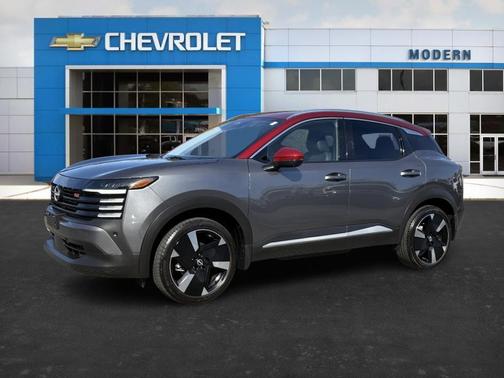 2025 Nissan Kicks SR