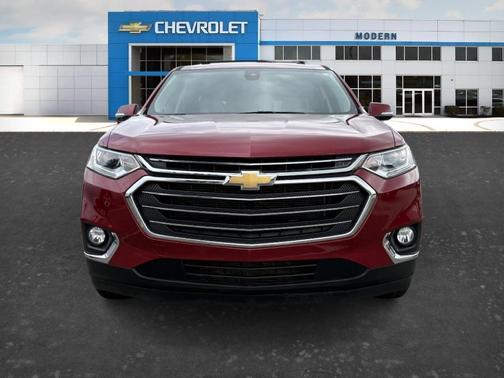 Red 2020 Chevrolet Traverse LT Cloth