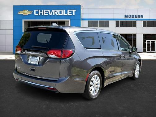 2019 Chrysler Pacifica Touring Plus
