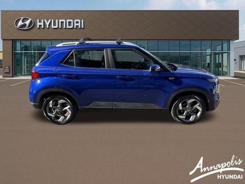 2022 Hyundai VENUE Limited