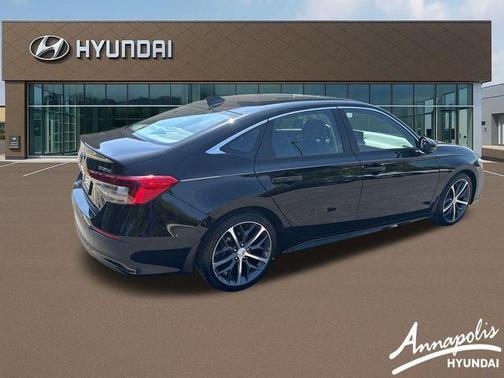 Crystal Black Pearl 2024 Honda Civic Touring