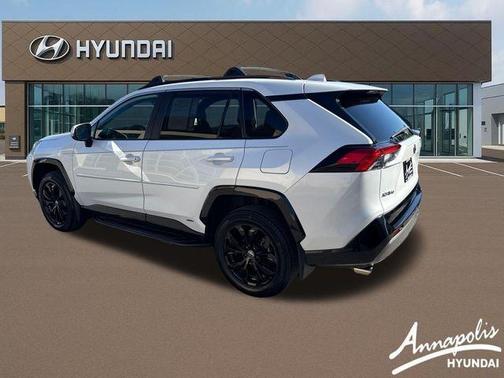 Pearl 2023 Toyota RAV4 Hybrid SE