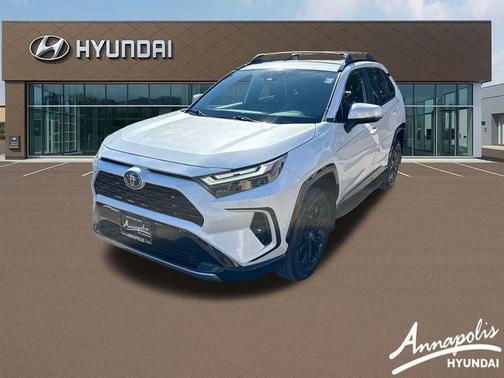 Pearl 2023 Toyota RAV4 Hybrid SE