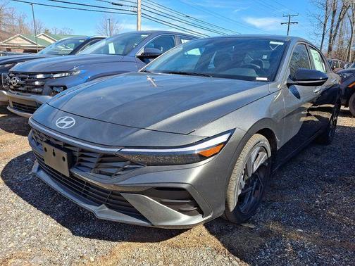 2025 Hyundai ELANTRA HEV SEL Sport