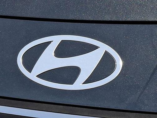 2025 Hyundai ELANTRA HEV SEL Sport