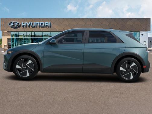 2025 Hyundai IONIQ 5 SE