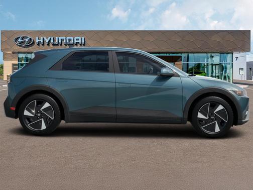 2025 Hyundai IONIQ 5 SE