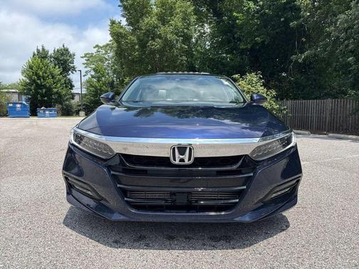 2019 Honda Accord Touring 2.0T
