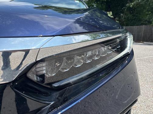 2019 Honda Accord Touring 2.0T