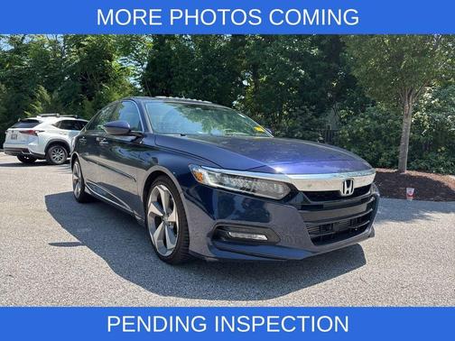 2019 Honda Accord Touring 2.0T