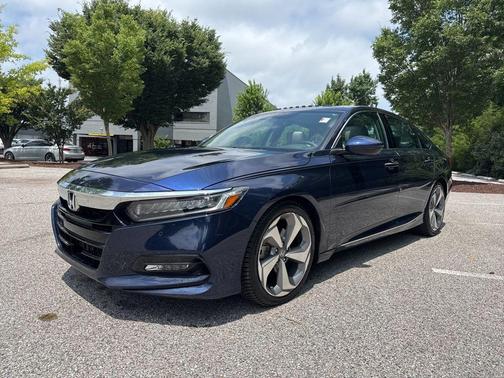 2019 Honda Accord Touring 2.0T