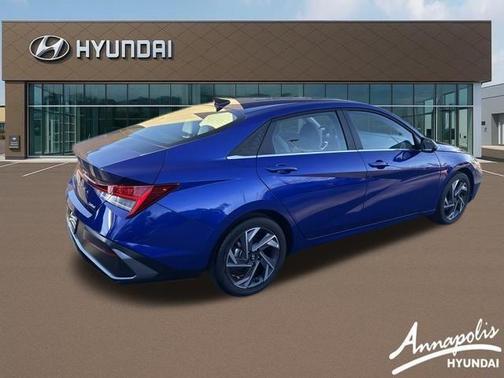 2025 Hyundai ELANTRA Limited