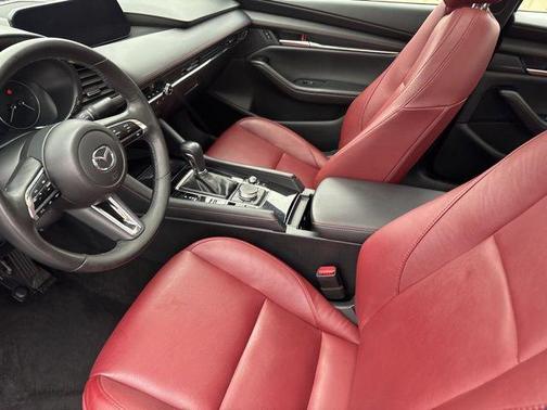 2024 Mazda Mazda3 2.5 S Carbon Edition